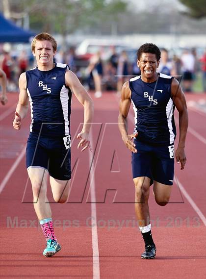 Thumbnail 1 in South West Yosemite League Meet #1 (400m Dash) photogallery.