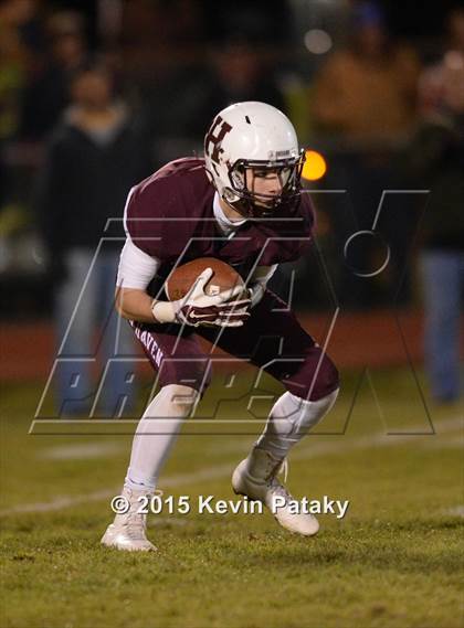 Thumbnail 2 in Wethersfield vs. North Haven (CIAC Class L Semifinal) photogallery.