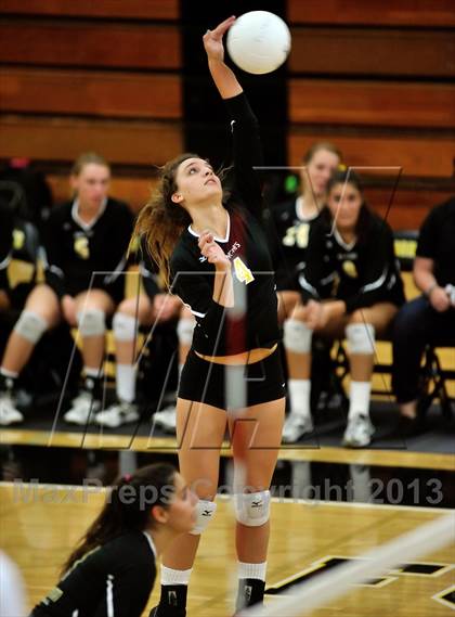 Thumbnail 1 in Villa Park @ Foothill photogallery.