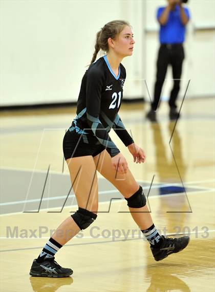 Thumbnail 1 in Villa Park @ Foothill photogallery.