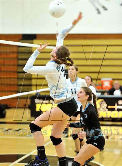 Thumbnail 2 in Villa Park @ Foothill photogallery.