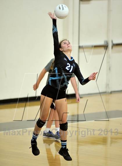 Thumbnail 3 in Villa Park @ Foothill photogallery.