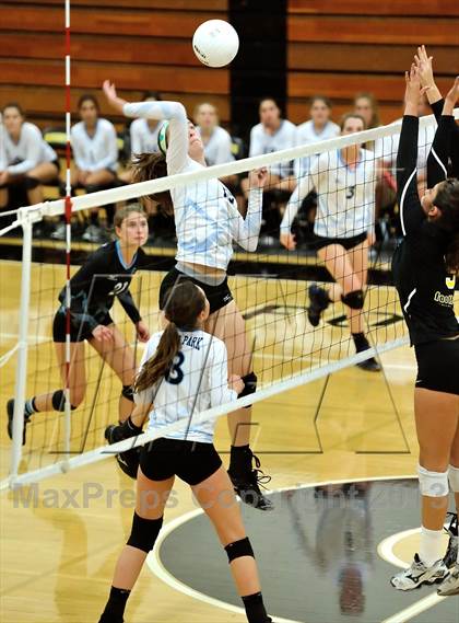 Thumbnail 3 in Villa Park @ Foothill photogallery.
