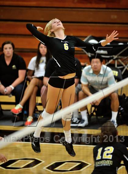 Thumbnail 3 in Villa Park @ Foothill photogallery.