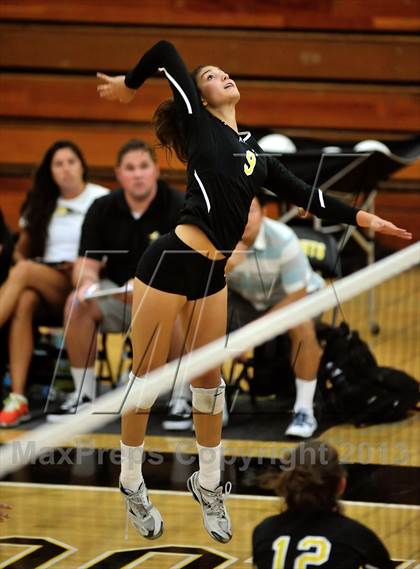 Thumbnail 3 in Villa Park @ Foothill photogallery.