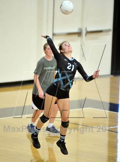 Thumbnail 1 in Villa Park @ Foothill photogallery.