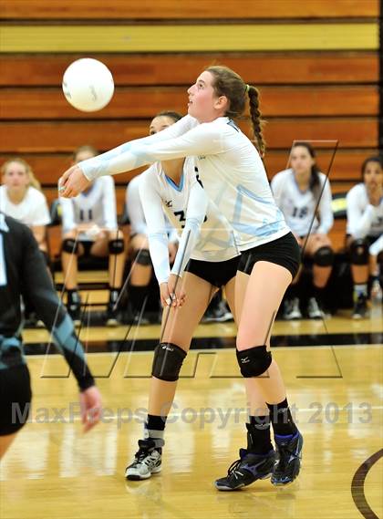 Thumbnail 1 in Villa Park @ Foothill photogallery.