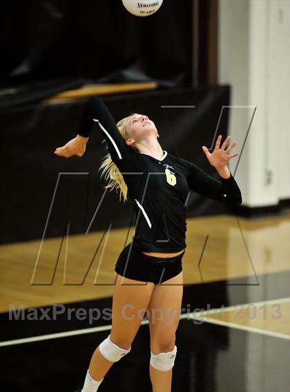 Thumbnail 3 in Villa Park @ Foothill photogallery.