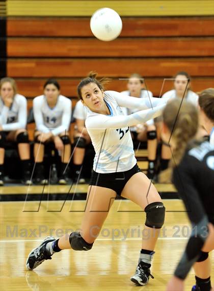 Thumbnail 1 in Villa Park @ Foothill photogallery.