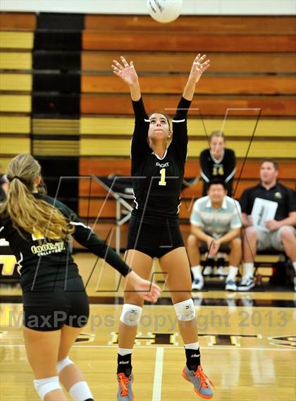 Thumbnail 3 in Villa Park @ Foothill photogallery.