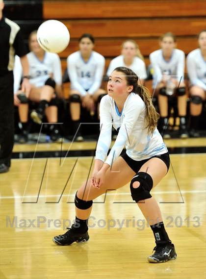 Thumbnail 1 in Villa Park @ Foothill photogallery.