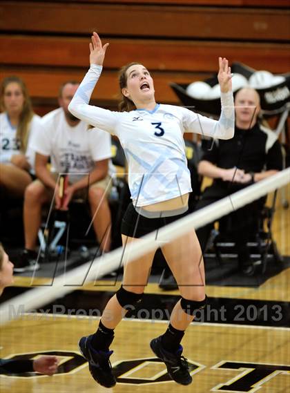 Thumbnail 1 in Villa Park @ Foothill photogallery.