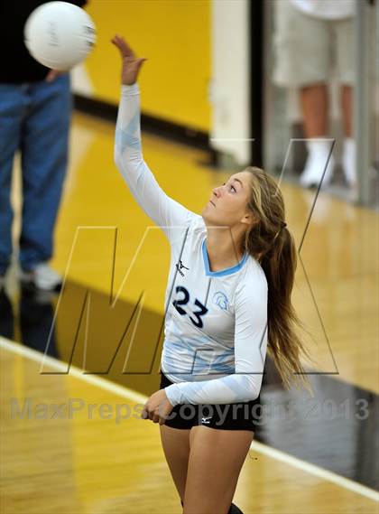 Thumbnail 3 in Villa Park @ Foothill photogallery.