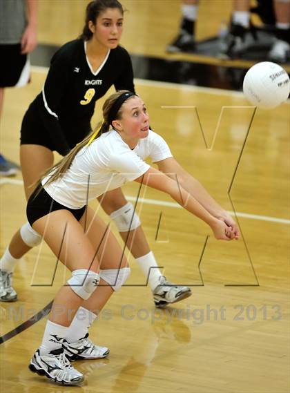 Thumbnail 1 in Villa Park @ Foothill photogallery.