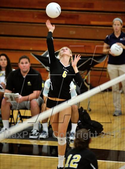 Thumbnail 3 in Villa Park @ Foothill photogallery.