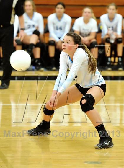 Thumbnail 3 in Villa Park @ Foothill photogallery.