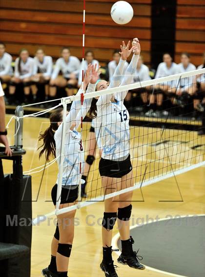 Thumbnail 1 in Villa Park @ Foothill photogallery.