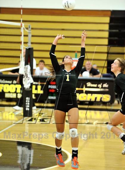 Thumbnail 2 in Villa Park @ Foothill photogallery.