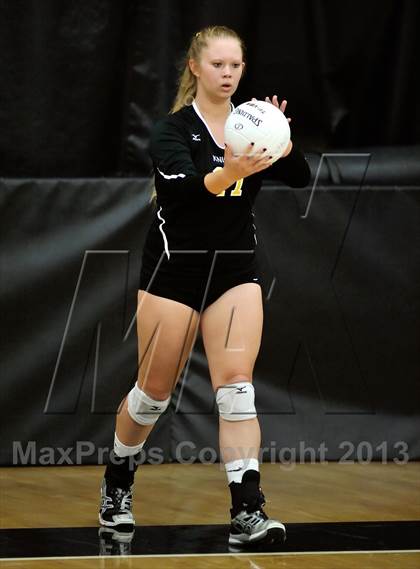 Thumbnail 3 in Villa Park @ Foothill photogallery.