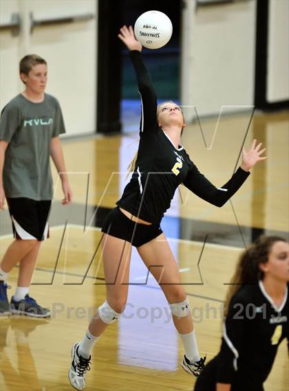 Thumbnail 3 in Villa Park @ Foothill photogallery.
