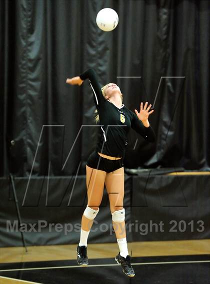 Thumbnail 1 in Villa Park @ Foothill photogallery.