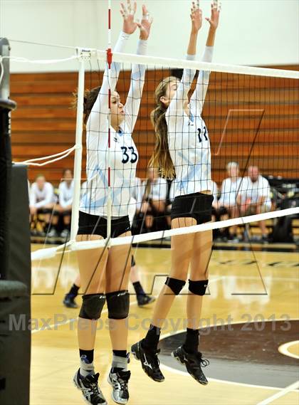 Thumbnail 2 in Villa Park @ Foothill photogallery.