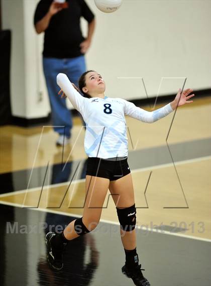 Thumbnail 3 in Villa Park @ Foothill photogallery.