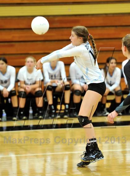 Thumbnail 1 in Villa Park @ Foothill photogallery.