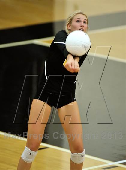 Thumbnail 2 in Villa Park @ Foothill photogallery.