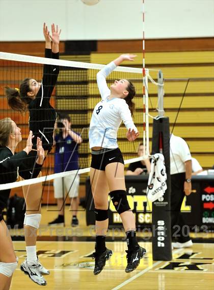 Thumbnail 2 in Villa Park @ Foothill photogallery.
