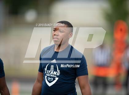 Thumbnail 3 in Hopewell vs. Harding University photogallery.