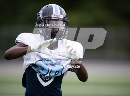 Thumbnail 1 in Hopewell vs. Harding University photogallery.