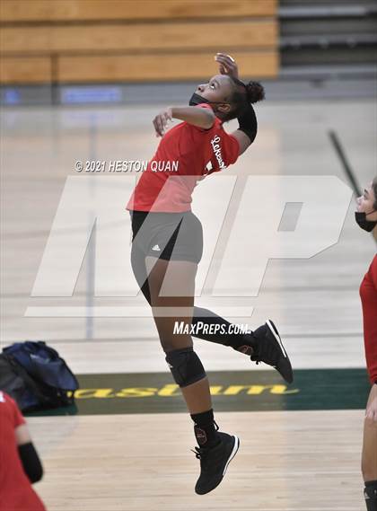 Thumbnail 1 in Lakewood vs. San Clemente (Dave Mohs Tournament) photogallery.