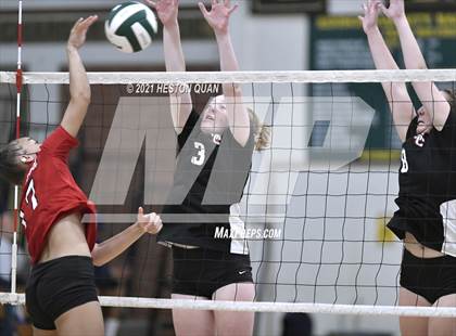 Thumbnail 2 in Lakewood vs. San Clemente (Dave Mohs Tournament) photogallery.