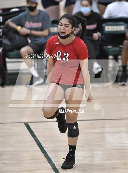 Thumbnail 3 in Lakewood vs. San Clemente (Dave Mohs Tournament) photogallery.