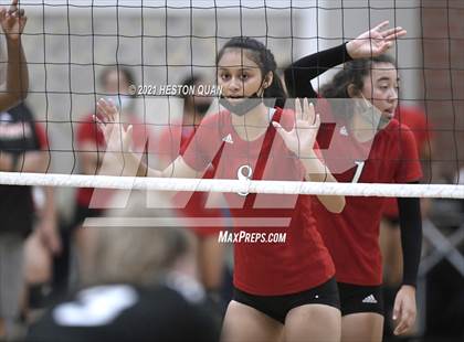 Thumbnail 2 in Lakewood vs. San Clemente (Dave Mohs Tournament) photogallery.