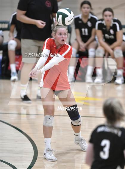 Thumbnail 1 in Lakewood vs. San Clemente (Dave Mohs Tournament) photogallery.