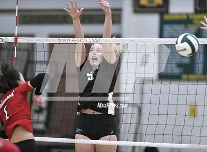 Thumbnail 3 in Lakewood vs. San Clemente (Dave Mohs Tournament) photogallery.