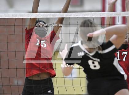 Thumbnail 3 in Lakewood vs. San Clemente (Dave Mohs Tournament) photogallery.