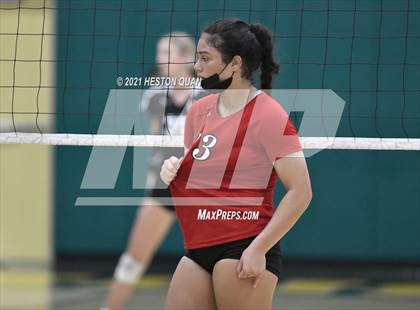 Thumbnail 3 in Lakewood vs. San Clemente (Dave Mohs Tournament) photogallery.
