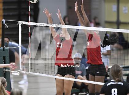 Thumbnail 2 in Lakewood vs. San Clemente (Dave Mohs Tournament) photogallery.