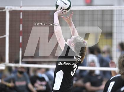 Thumbnail 2 in Lakewood vs. San Clemente (Dave Mohs Tournament) photogallery.