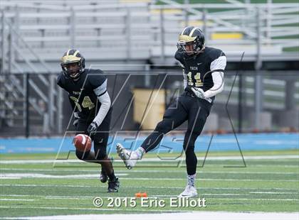 Thumbnail 1 in Franklin vs Central Tech (PIAA District10 AAA 1st Round) photogallery.