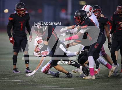 Thumbnail 2 in Village Christian vs. Whittier Christian photogallery.