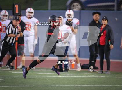 Thumbnail 3 in Village Christian vs. Whittier Christian photogallery.