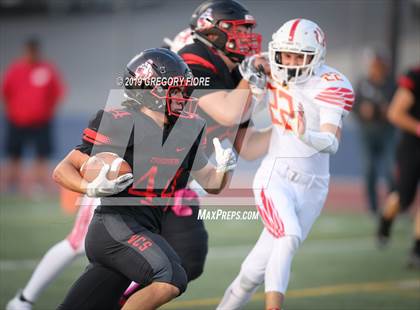 Thumbnail 2 in Village Christian vs. Whittier Christian photogallery.