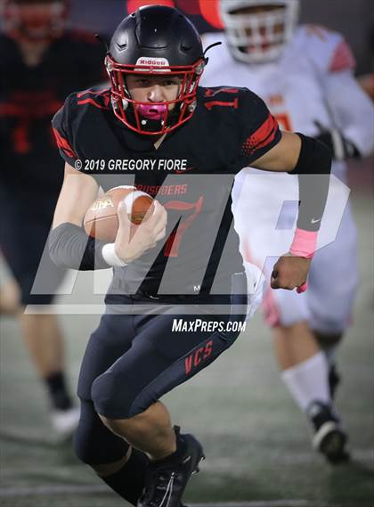 Thumbnail 3 in Village Christian vs. Whittier Christian photogallery.
