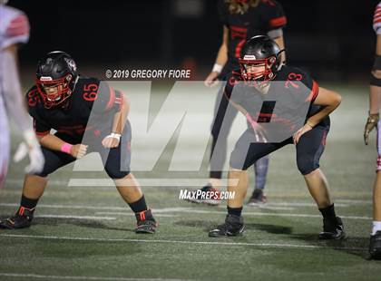 Thumbnail 2 in Village Christian vs. Whittier Christian photogallery.