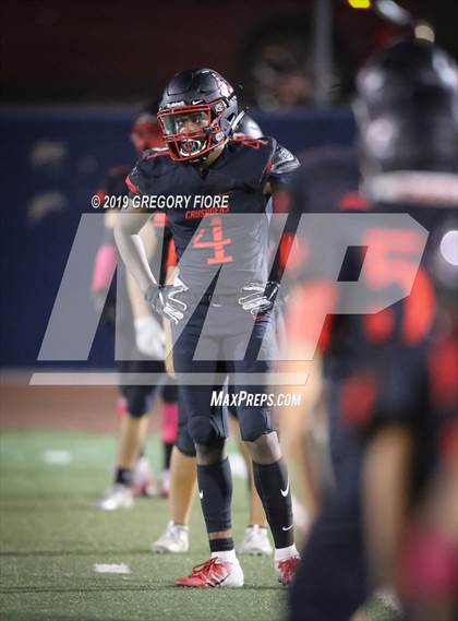 Thumbnail 3 in Village Christian vs. Whittier Christian photogallery.