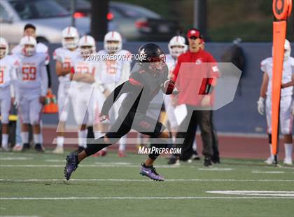 Thumbnail 2 in Village Christian vs. Whittier Christian photogallery.
